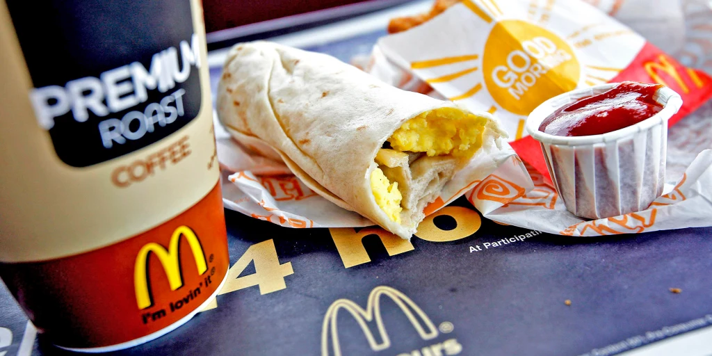 When Does McDonalds Serve Lunch? Your Guide to Deliciousness!