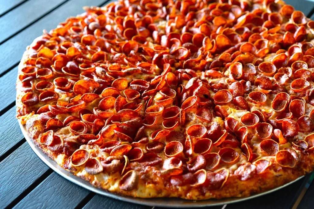 Top National Pepperoni Pizza Day Deals You Can't Miss! » México Menu