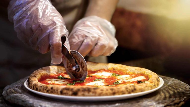 What Makes Carbone New Prague a Staple for Pizza and More