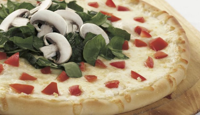 Discover the Freshest Ingredients at Pizza Romanow